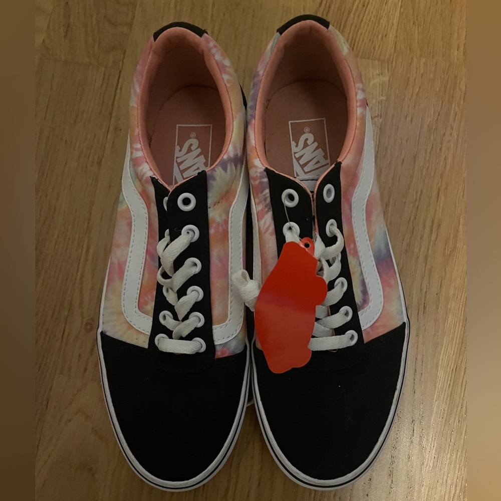 NWT Vans tie dye sneakers